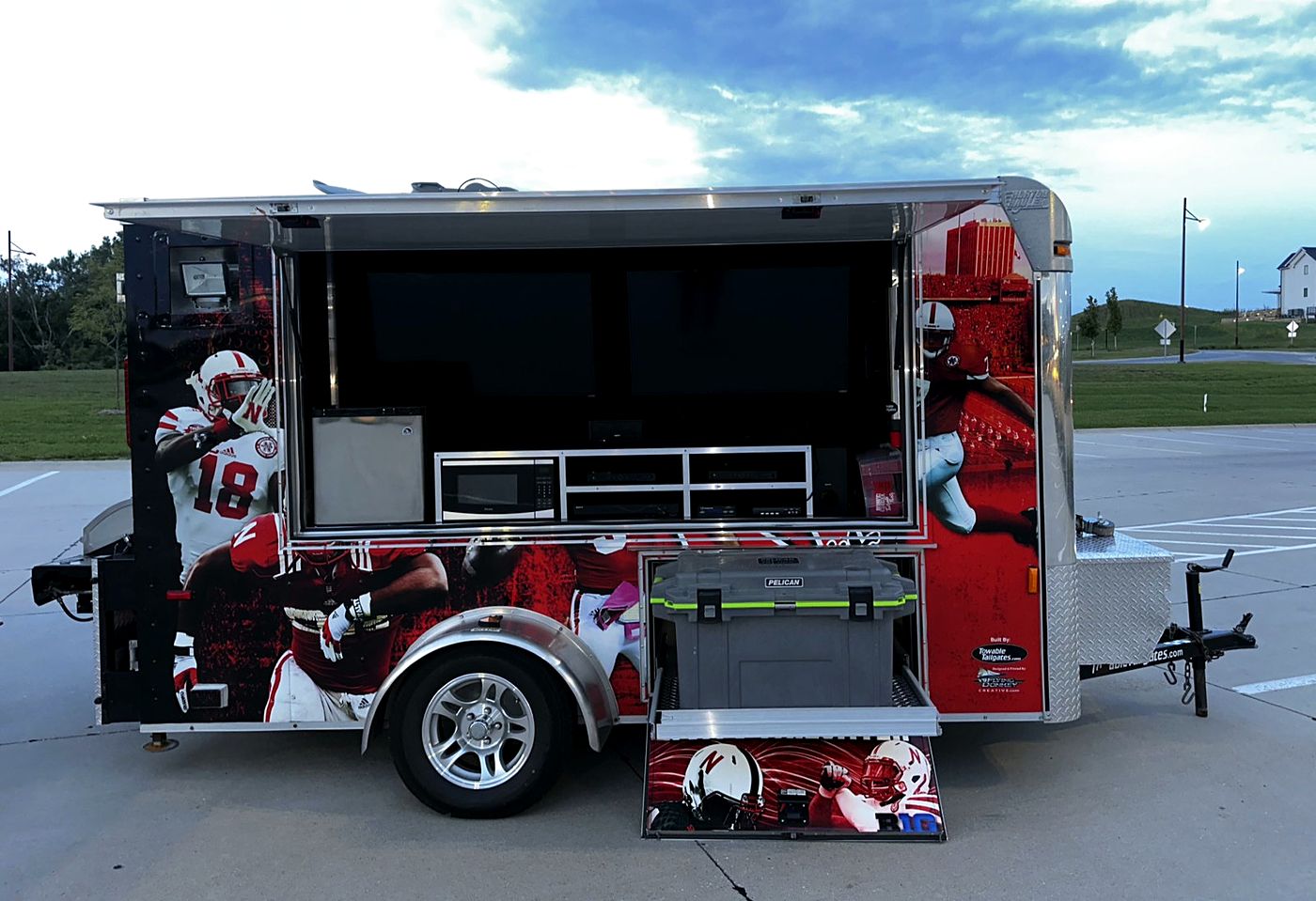 The Sideline Suite trailer